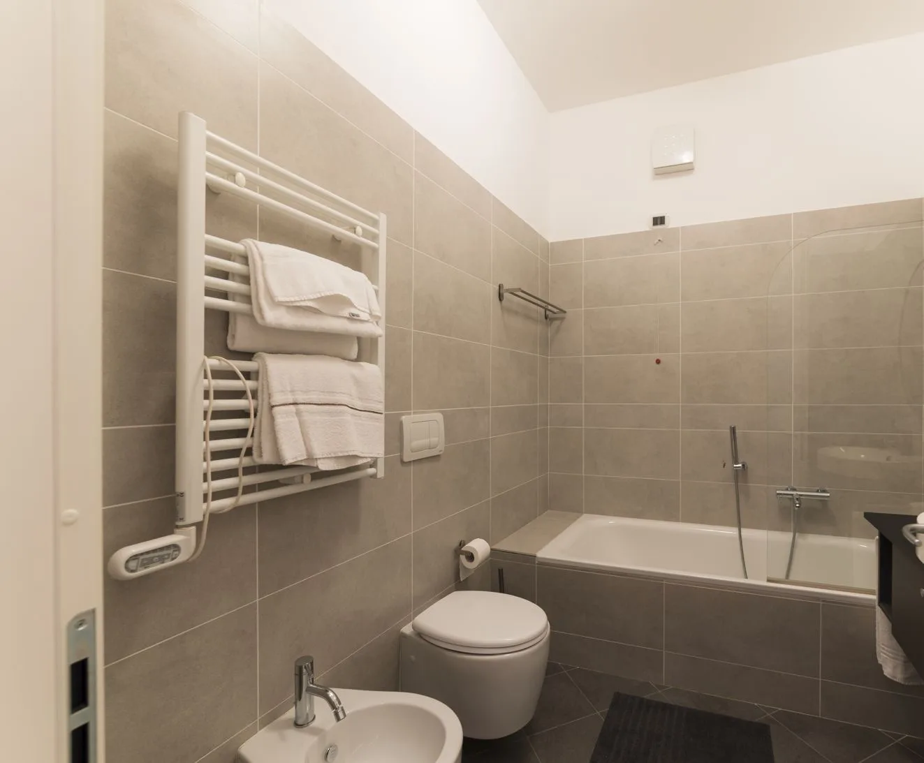 Elegante Ferienwohnung mit Seeblick – Campione del Garda - Foto 7